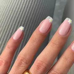 Jak wykonać french manicure: 7 kroków do idealnych paznokci