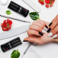 Manicure hybrydowy: niezbędne akcesoria i narzędzia - kompletny zestaw