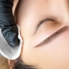 Kiedy henna po makijażu permanentnym? Bezpieczny czas i zasady