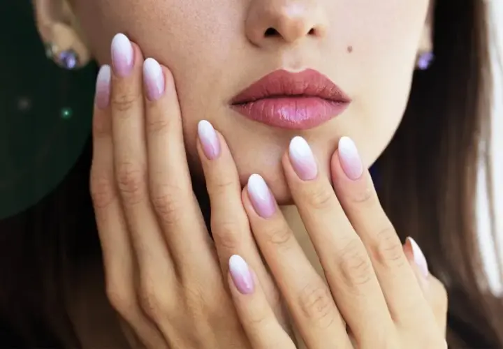 Bezpieczny manicure: 5 metod, które nie zniszczą Twoich paznokci