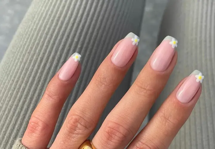 Jak wykonać french manicure: 7 kroków do idealnych paznokci