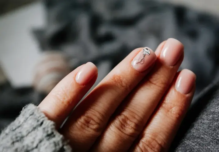 Jak pilnikować paznokcie: 5 porad dla idealnego manicure