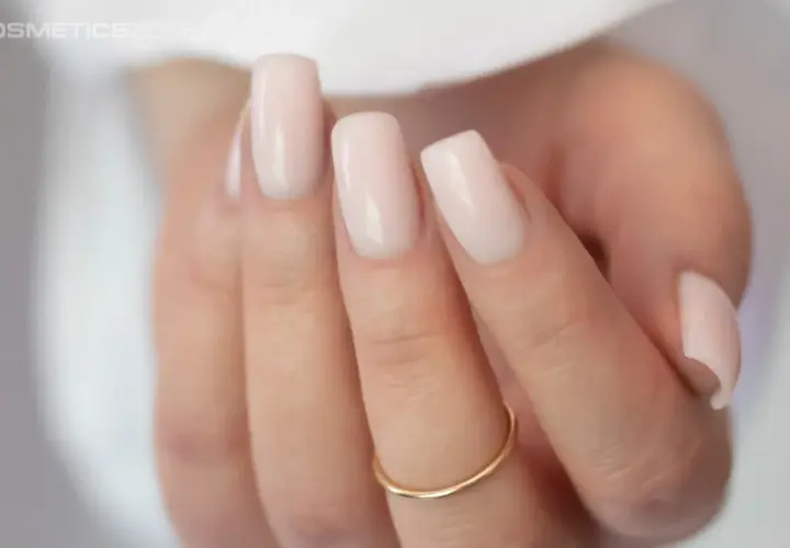Najprostszy manicure no manicure z mleczną bazą hybrydową