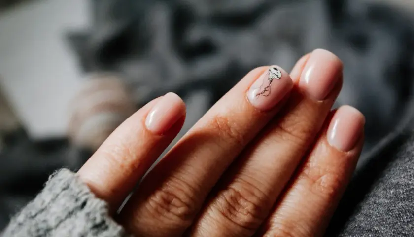 Jak pilnikować paznokcie: 5 porad dla idealnego manicure